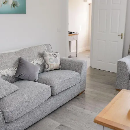 C64 Cahermore Village Инишкрон