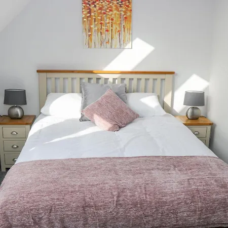 C64 Cahermore Village Holiday home *