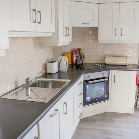 Дом отдыха C64 Cahermore Village *